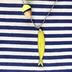Collana "la Sardina" gialla in metallo con galleggiante